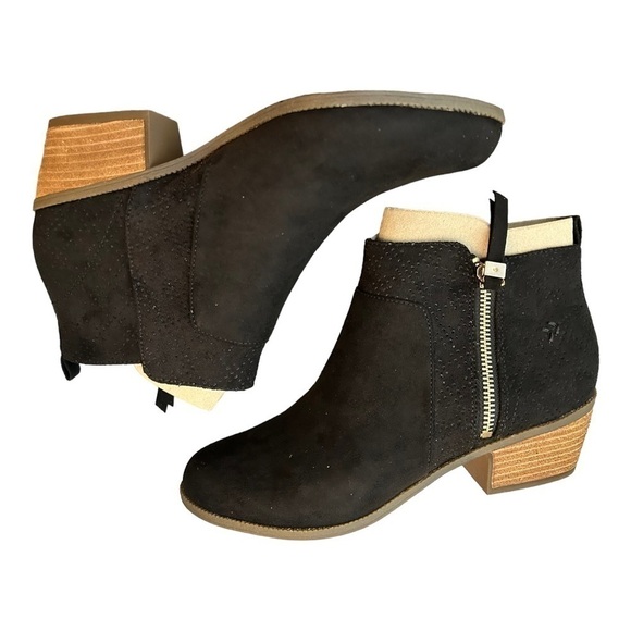 Dr. Scholl's Brianna Bootie in black - Picture 4 of 14